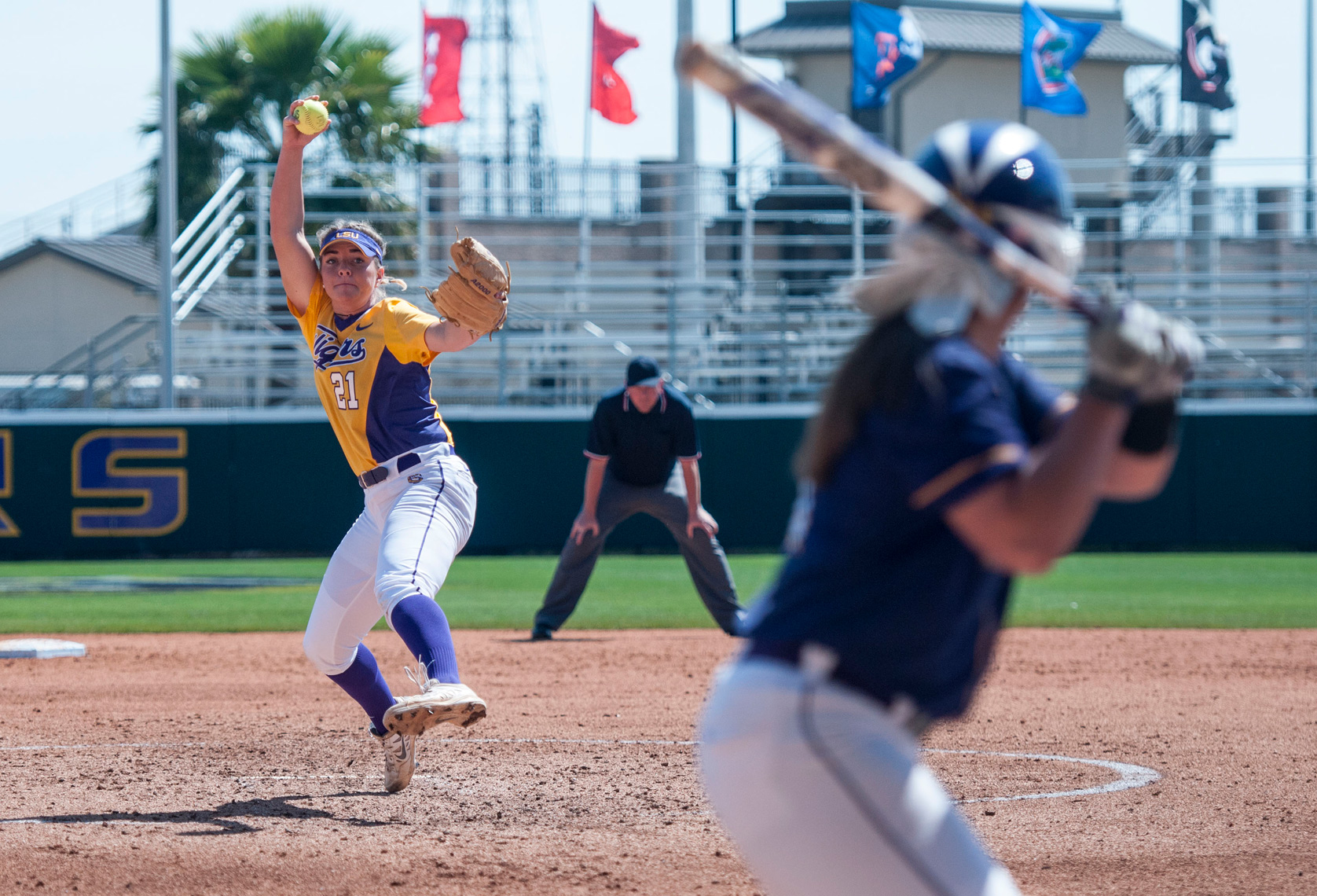099_PhotoFolio_LSUsoftball